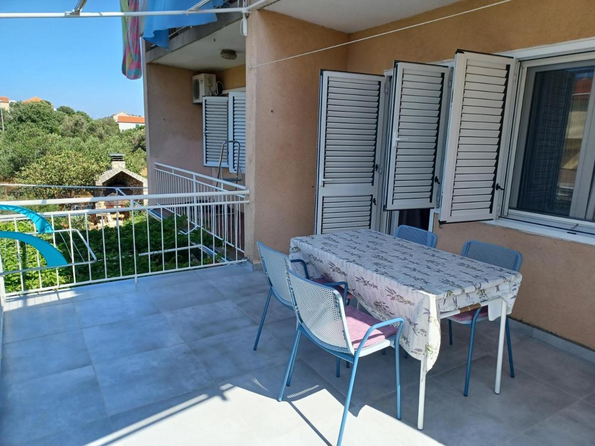 Apartmani Ramesa Murter Exteriör bild