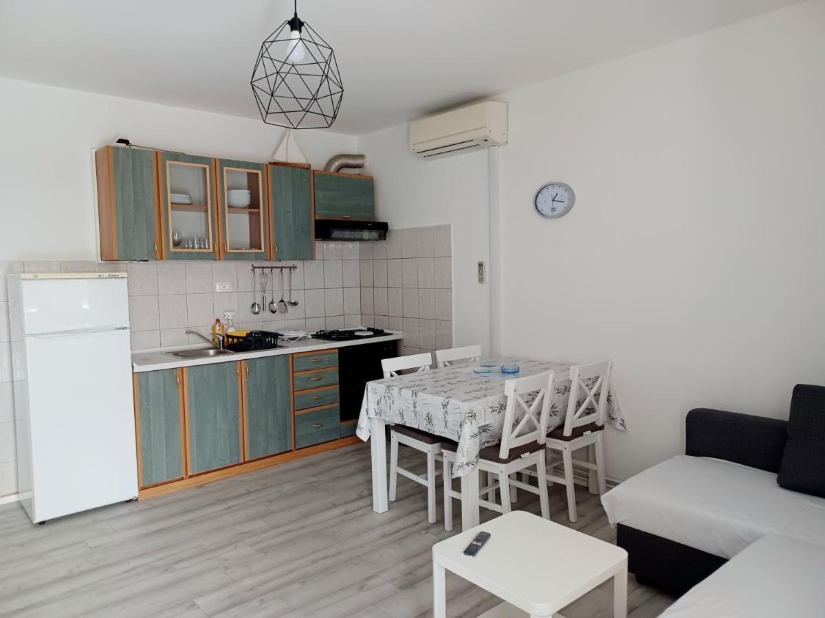 Apartmani Ramesa Murter Exteriör bild